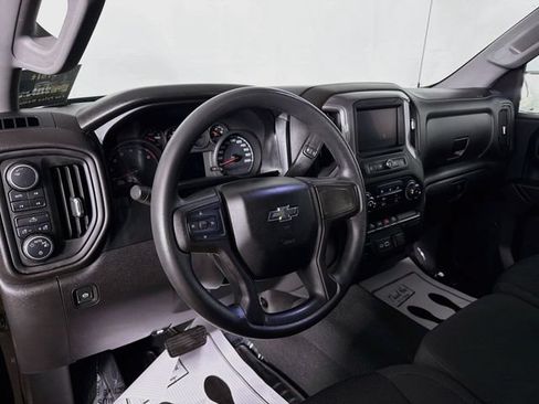 Used 2021 Chevrolet Silverado 1500 Custom Trail Boss AWD/4WD image 9