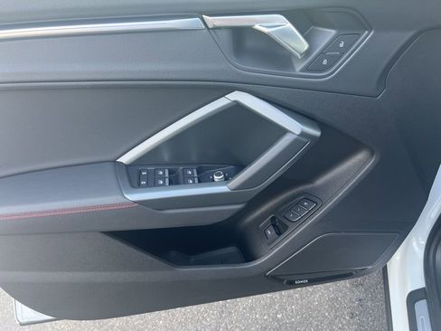 Certified 2025 Audi Q3 2.0T Premium Plus w/ Premium Plus Package image 11