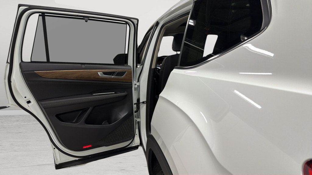 Certified 2026 Volkswagen Atlas SE AWD/4WD image 33