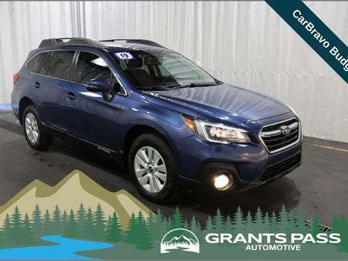 Used 2019 Subaru Outback 2.5i Premium AWD/4WD image 1