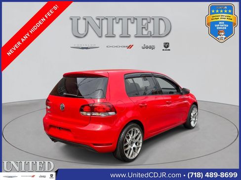 Used 2012 Volkswagen Golf 4-Door FWD image 3