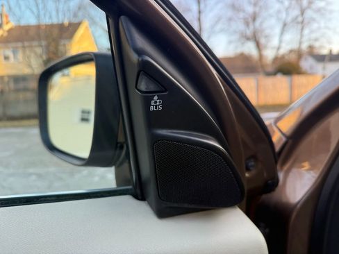 Used 2011 Volvo XC60 T6 image 36