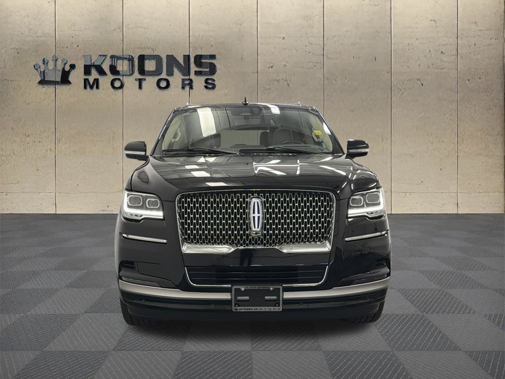 Certified 2024 Lincoln Navigator L Reserve AWD/4WD image 3