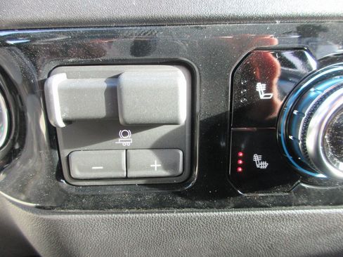 New 2026 GMC Sierra 1500 SLE image 20