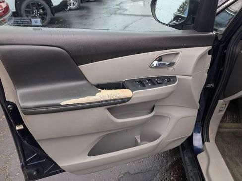 Used 2016 Honda Odyssey SE image 12