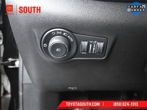 Used 2022 Jeep Compass Trailhawk w/ Trailhawk Convenience Group image 24