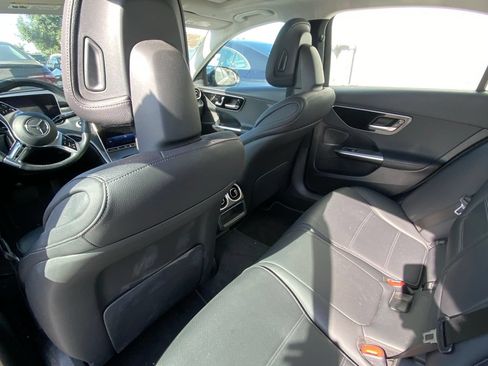 Used 2023 Mercedes-Benz C 300 Sedan image 12