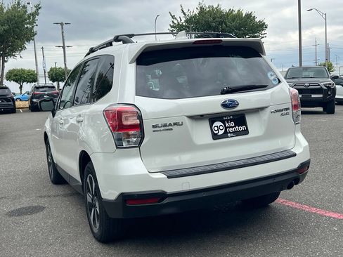 Used 2017 Subaru Forester 2.5i Limited AWD/4WD image 7