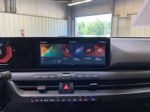 Used 2025 Kia K4 FWD image 36