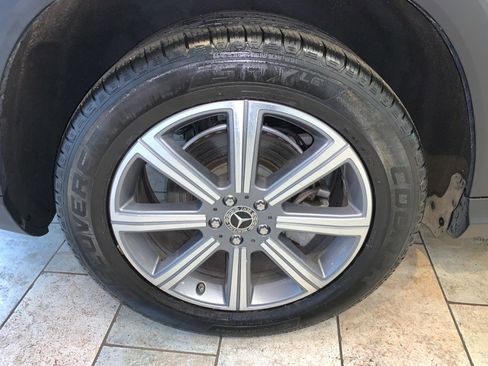 Used 2022 Mercedes-Benz GLS 450 4MATIC image 10