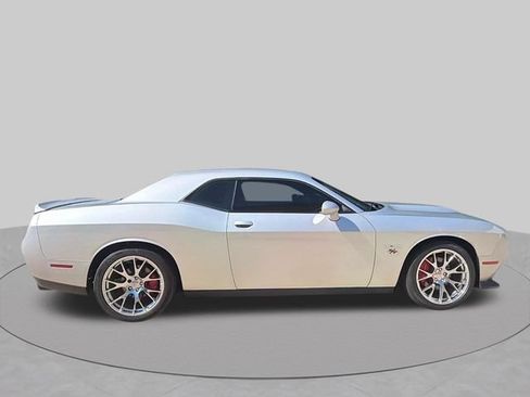 Used 2022 Dodge Challenger R/T RWD image 7