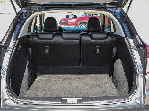 Used 2018 Honda HR-V EX image 25