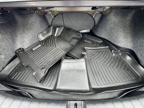 Used 2017 Honda Accord Sport Special Edition image 9