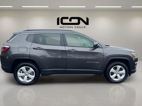 Used 2020 Jeep Compass Latitude w/ Cold Weather Group AWD/4WD image 6