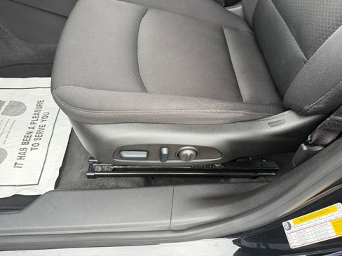 Used 2024 Chevrolet Malibu LT FWD image 13