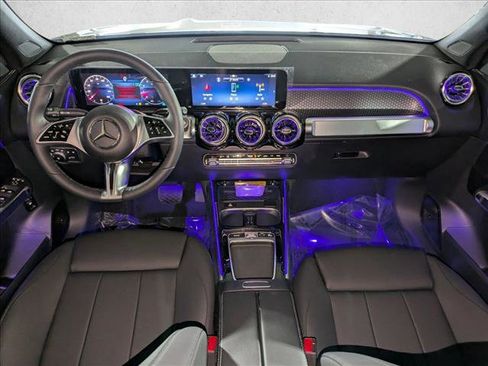 New 2025 Mercedes-Benz GLB 250 4MATIC image 16