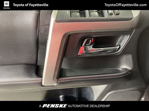 Used 2017 Toyota 4Runner SR5 image 23