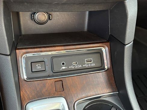 Used 2024 Subaru Ascent Touring image 16