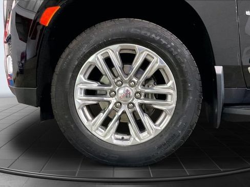 Used 2023 GMC Yukon SLT AWD/4WD image 9