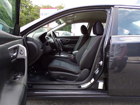 Used 2016 Nissan Altima 2.5 S w/ Power Driver Seat Package FWD image 14