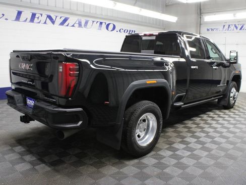 Used 2024 GMC Sierra 3500 Denali w/ Denali Reserve Package AWD/4WD image 6