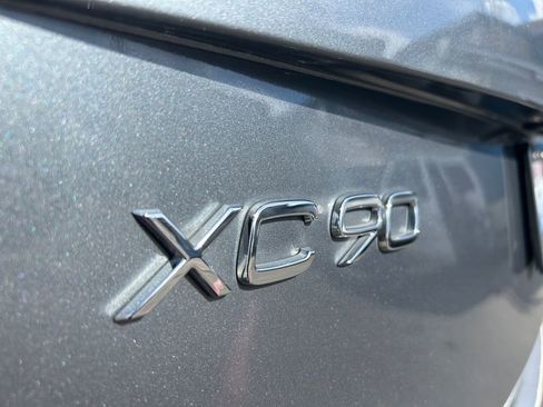 Used 2018 Volvo XC90 T6 Momentum w/ Convenience Package AWD/4WD image 36