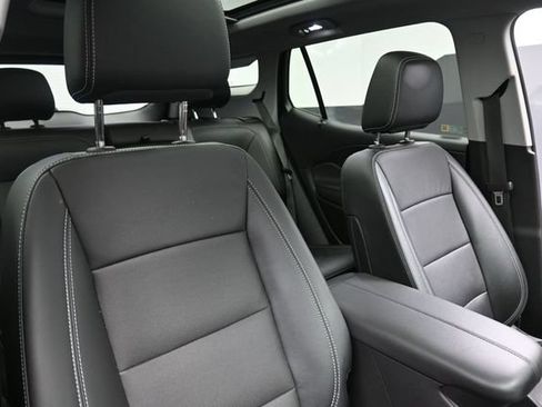 Used 2023 GMC Terrain SLT w/ Tech Package FWD image 27