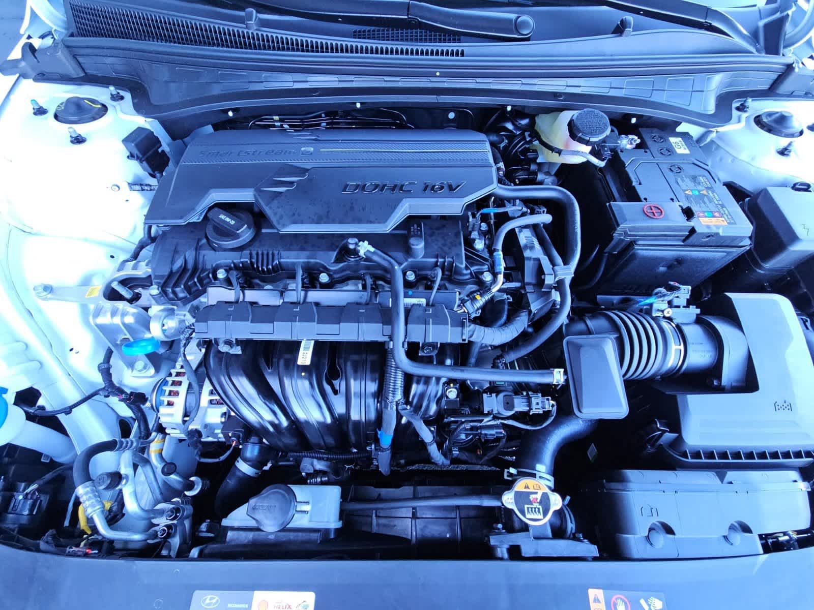 Used 2025 Hyundai Elantra SEL w/ Cargo Package FWD image 13