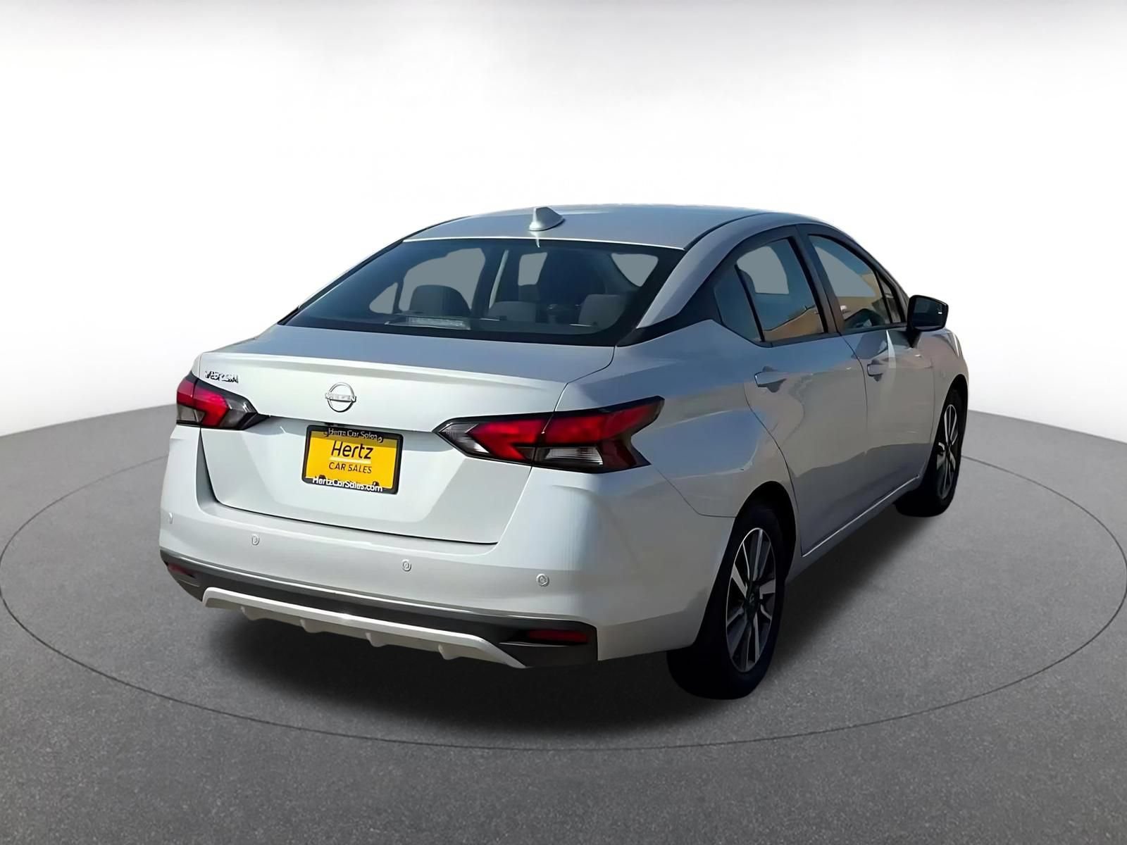 Used 2025 Nissan Versa SV FWD image 14