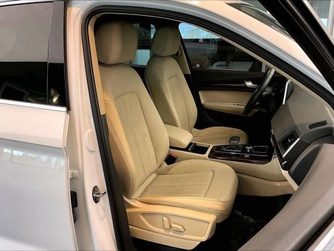 Used 2018 Audi Q5 2.0T Premium Plus w/ Premium Plus Package image 8