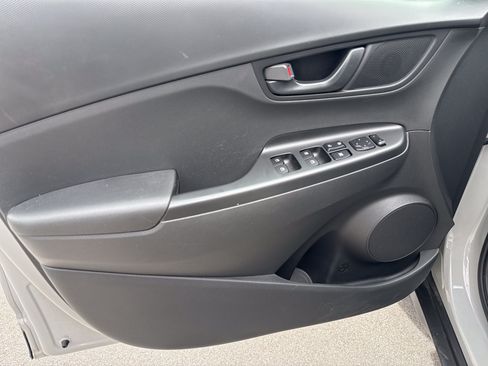 Used 2022 Hyundai Kona SEL AWD/4WD image 15