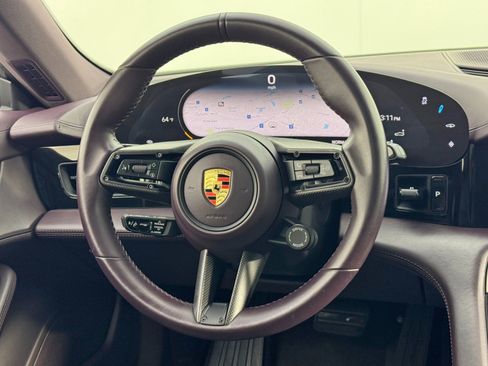 Used 2023 Porsche Taycan image 20