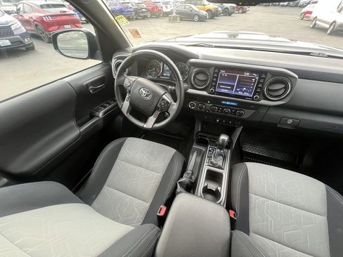 Used 2021 Toyota Tacoma TRD Sport image 20