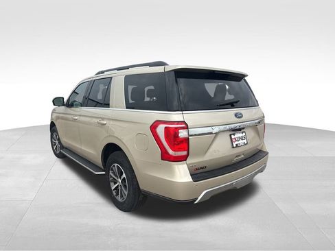 Used 2018 Ford Expedition XLT w/ Equipment Group 202A image 9