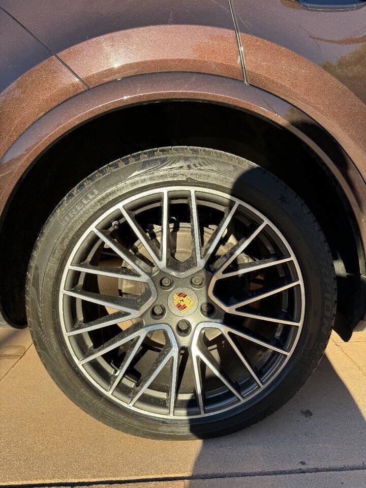 Used 2019 Porsche Cayenne S AWD/4WD image 41