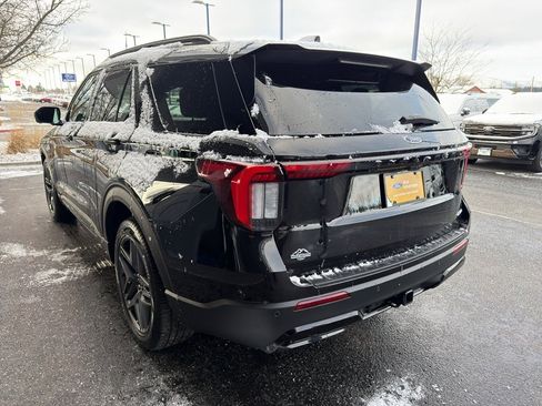 Certified 2025 Ford Explorer ST-Line w/ ST-Line Street Pack image 14