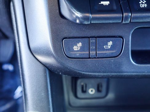 Used 2022 Chevrolet Colorado Z71 AWD/4WD image 6