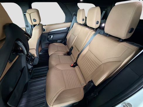 Used 2023 Land Rover Discovery HSE R-Dynamic image 12