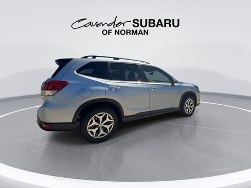 Used 2024 Subaru Forester Premium AWD/4WD image 8