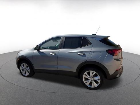 Used 2025 Buick Encore GX Preferred AWD/4WD image 10