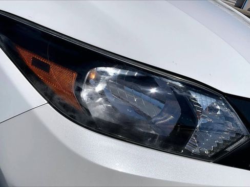 Used 2017 Honda HR-V LX image 27