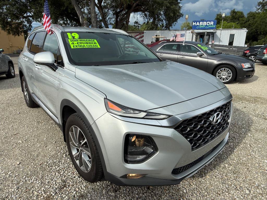 Used 2019 Hyundai Santa Fe SEL w/ Cargo Package FWD image 1