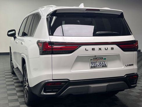 Certified 2026 Lexus LX 600 4WD w/ Accessory Package (Z1) image 7