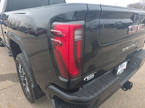 Used 2024 GMC Sierra 2500 Denali w/ Denali Reserve Package image 37
