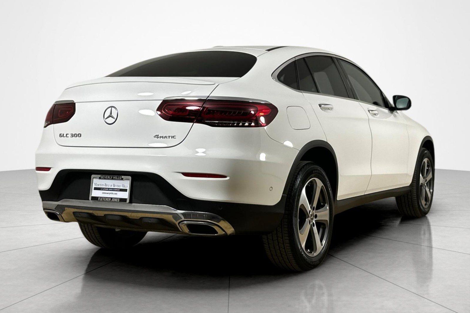 Used 2023 Mercedes-Benz GLC 300 4MATIC Coupe image 5