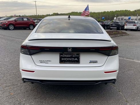 Used 2023 Honda Accord Sport image 4