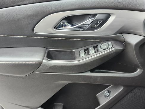 Used 2019 Chevrolet Traverse LT image 31