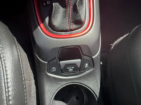 Used 2020 Jeep Compass Trailhawk AWD/4WD image 22