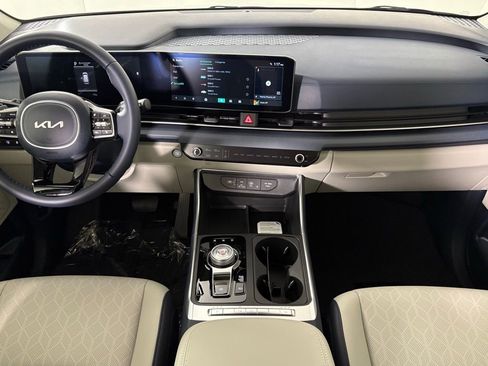 New 2026 Kia Carnival EX image 35