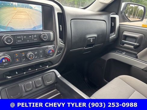 Used 2018 Chevrolet Silverado 1500 LT w/ Texas Edition AWD/4WD image 18